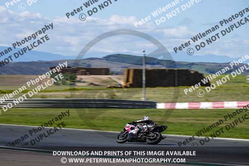 Circuito de Navarra;Spain;event digital images;motorbikes;no limits;peter wileman photography;trackday;trackday digital images